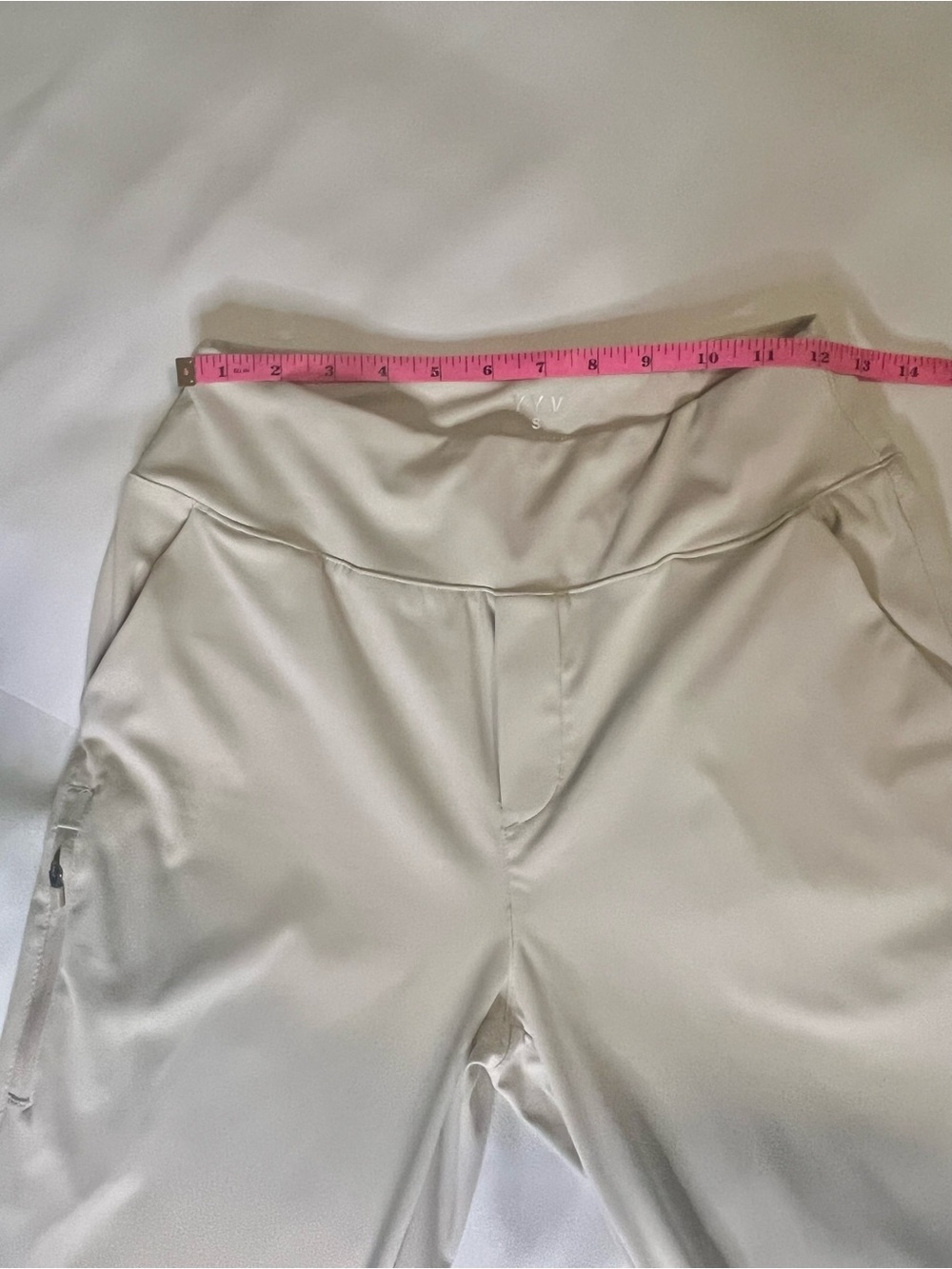 Columbia Women’s Hiking Cargo Pants - Light Beige - Picture 5 of 12